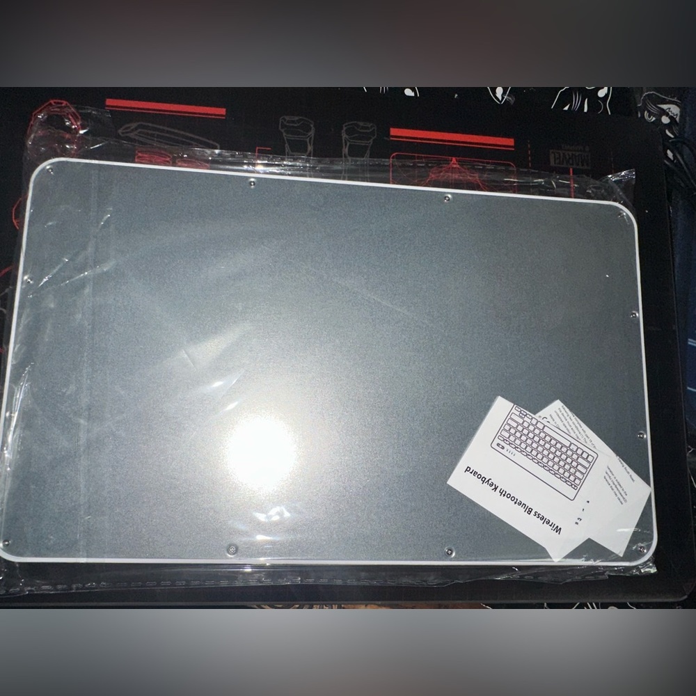 NWT Bluetooth Tablet Keyboard (purple) - Picture 4 of 5